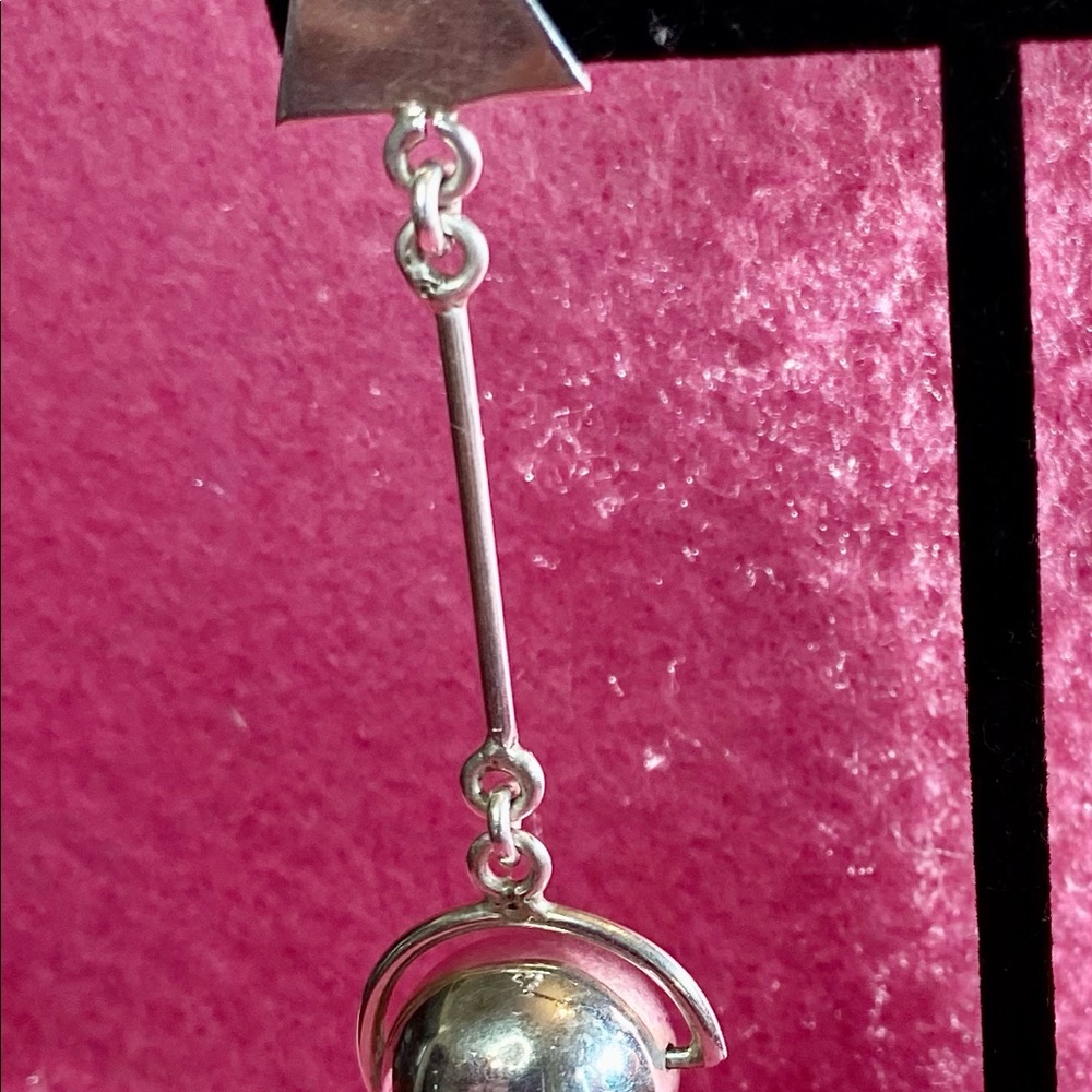 Unique silver drop ball earrings - Picture 2 of 7